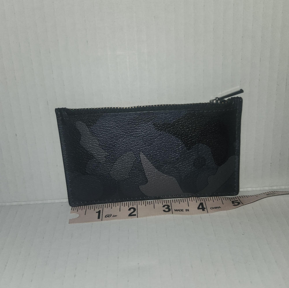 Coach L Zip Card Case